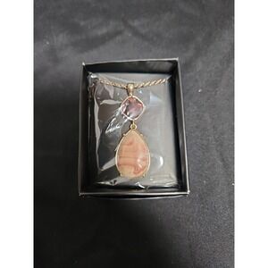 Avon Autumn Romance Deep Red Pendant‎ Necklace
